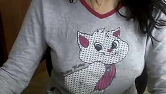 Turkish Webcam Model With A Charming Personality