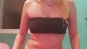 Explore The Beauty Of Oral Sex With This Colorful Blowjob Video