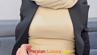 دختر جدید ایرانی با صدای Hd، باسن بزرگ و جذاب خود را نشان می دهد
