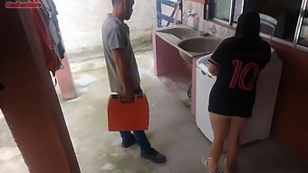 Curvy Amateur Wife Gives Blowjob And Gets Fucked By Repairman While Husband Is Out